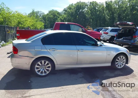 2008 BMW 328Xi z USA, uszkodzony, nr VIN WBAVC93508KZ73403